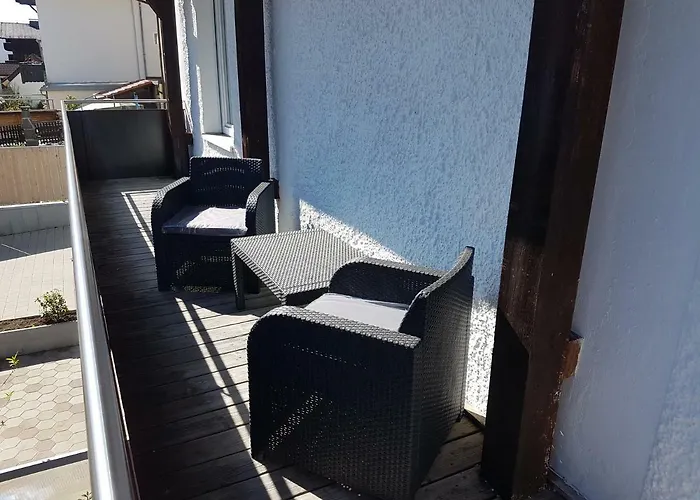 Апартаменти Ferienwohnung Shaki